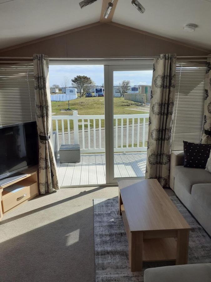 Rick'S Retreat Static Caravan Near The Beach With Free Wifi ロジーマス エクステリア 写真